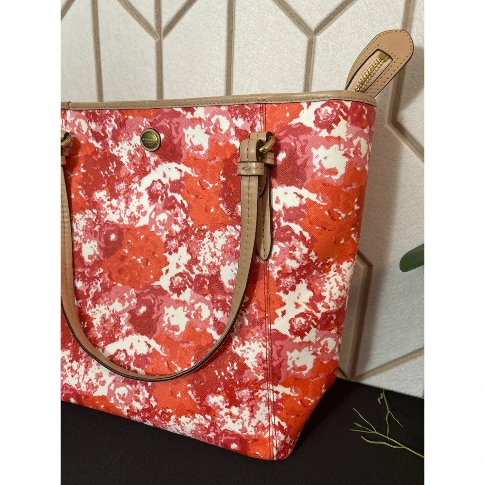 Coach Peyton Floral Print Top Handle Tote Bag Pink‎ Orange White Leather Bag